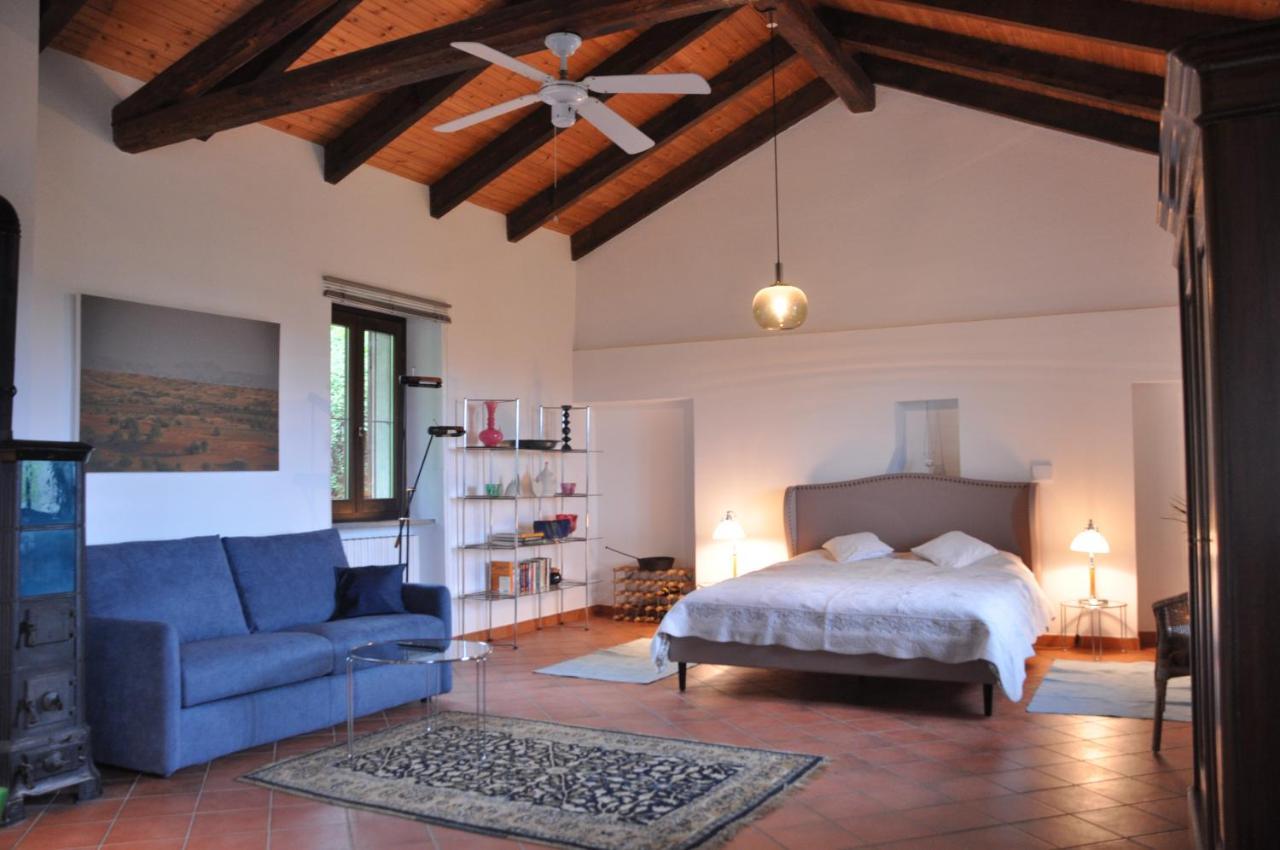 Casa Langa Di Lola Bed and Breakfast Mango Εξωτερικό φωτογραφία